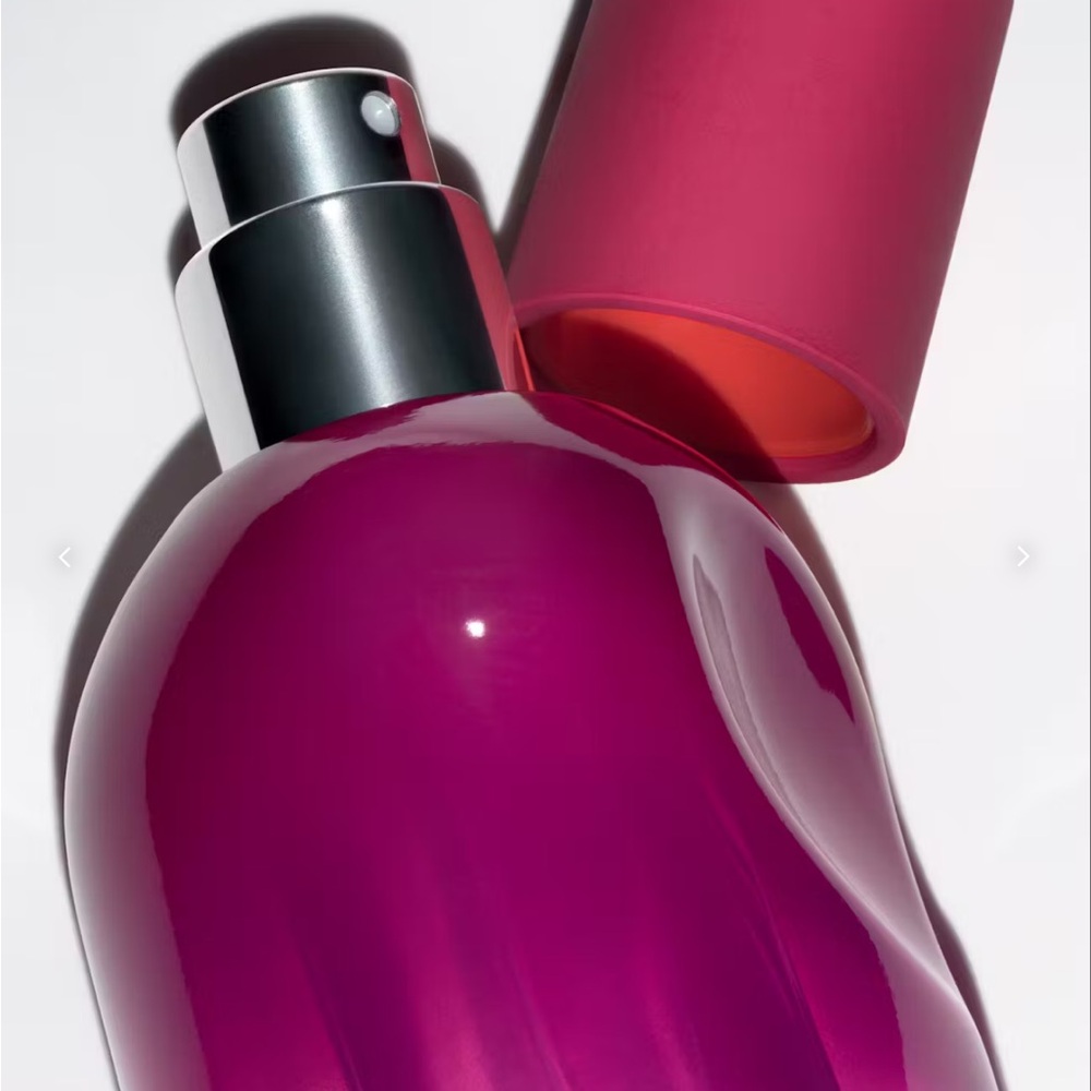 Glossier reve perfume